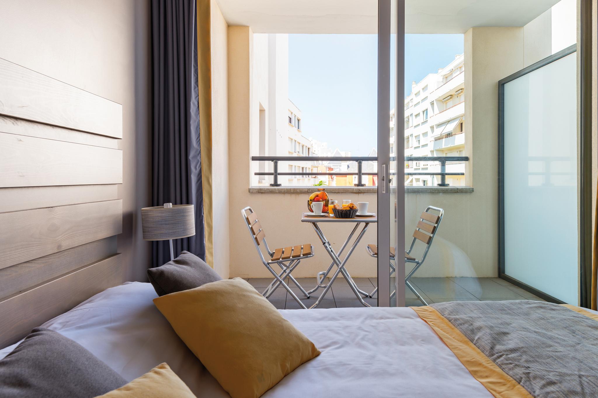 Lagrange Vacances Les Patios Eugenie Biarritz Exterior foto