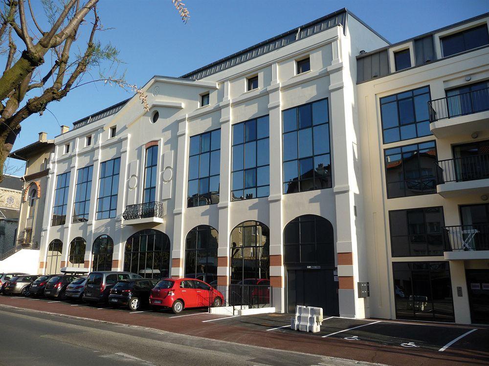 Lagrange Vacances Les Patios Eugenie Biarritz Exterior foto