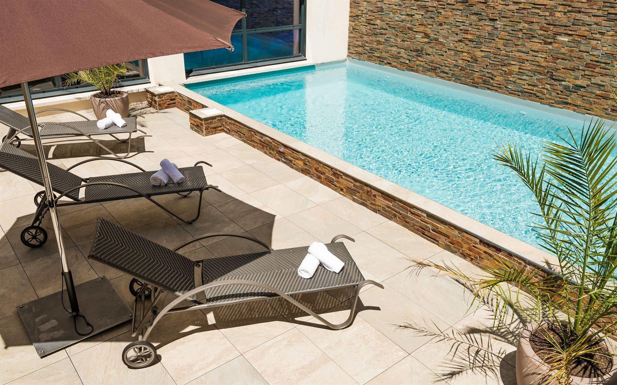 Lagrange Vacances Les Patios Eugenie Biarritz Exterior foto