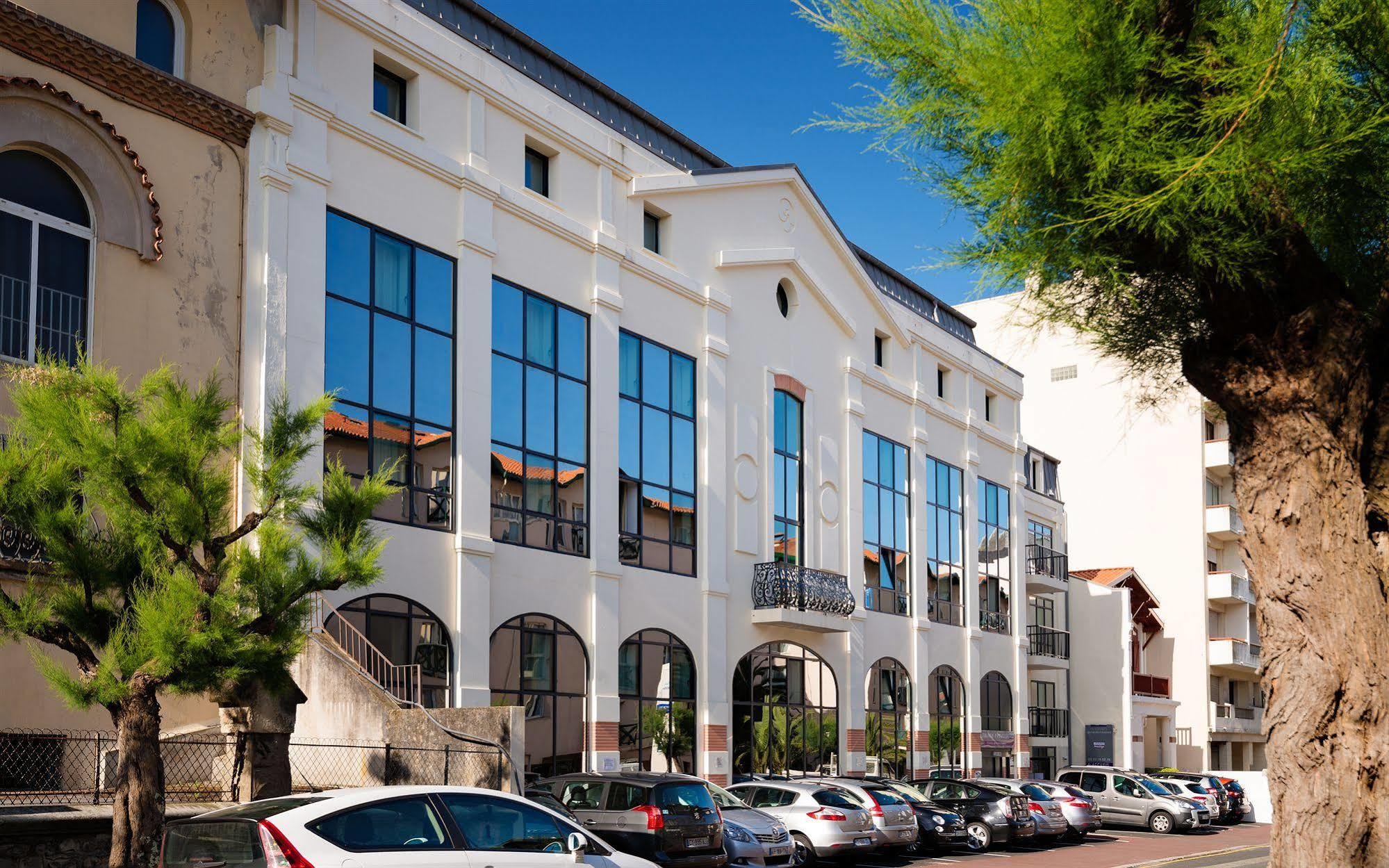 Lagrange Vacances Les Patios Eugenie Biarritz Exterior foto